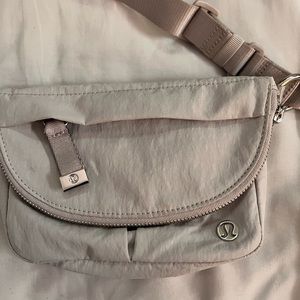 Lululemon all night festival bag